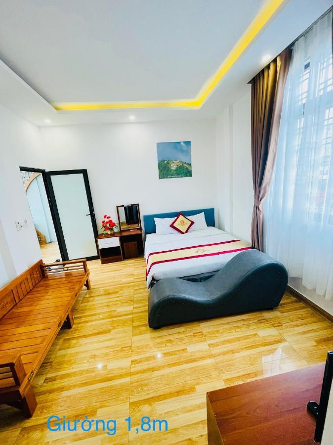 Sapphire Hotel Hue Buitenkant foto