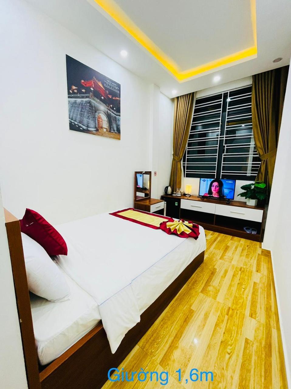 Sapphire Hotel Hue Buitenkant foto